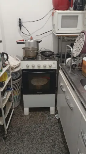 Fogão 4 bocas ótimo estado funciona perfeitamente 