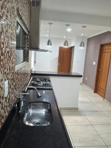 Duas casas c/ entrada independente Rio da Prata Bangu condomínio fechado garagem e piscina