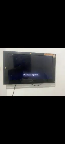 Vendo televisão de 24 polegadas da marca CCE por 300 reais