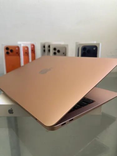 MacBook Air i3 8/256GB 