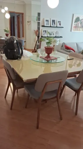 Mesa jantar com 6 cadeiras