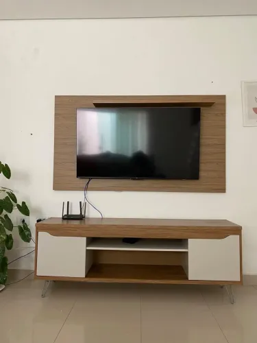 Rack com Painel para TV 1,60m - Excelente Estado - R$ 350