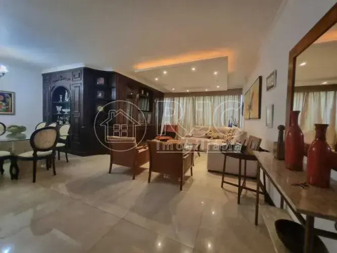 Apartamento para venda possui 150 metros quadrados com 4 quartos em Tijuca - Rio de Janeir