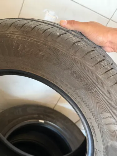 4 pneus 205/70R15