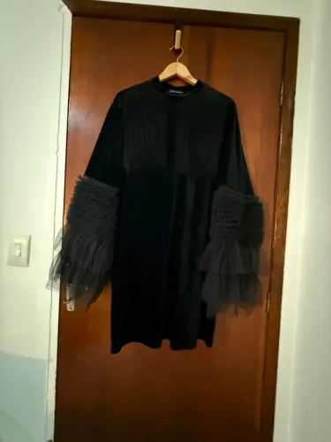 Vestido Rober Dognani Veludo Preto Manga Tule Babados - Novo, usado 1x