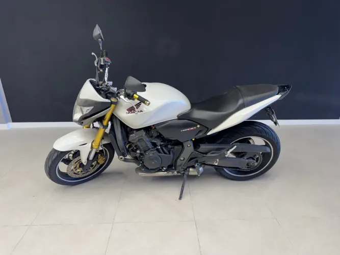 CB HONERT 600 2013
