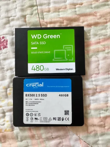 Ssd 480gb crucial ou wd grenn