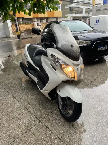 Suzuki Burgman 400