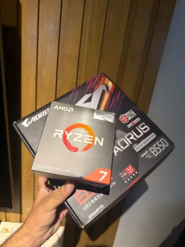 PLACA MÃE B550M + RYZEN 7 5700X3D + 32GB