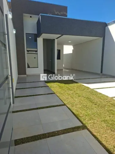 Casa 3 quartos à venda Santo Inácio 100m² Montes Claros MG