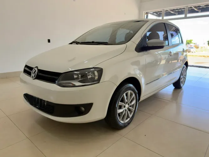 Volkswagen Fox Rock IN RIO 1.6 MI Total Flex 8V 5P 2014