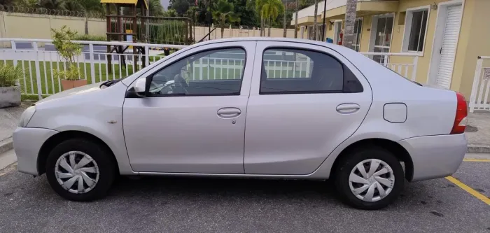 Toyota Etios X Sedan 1.5 Flex 16V 4P Aut. 2017