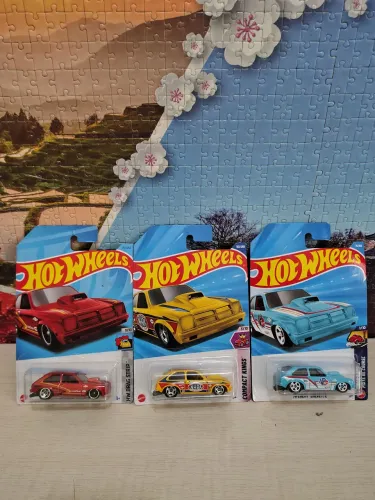 3 Hot Wheels Chevette