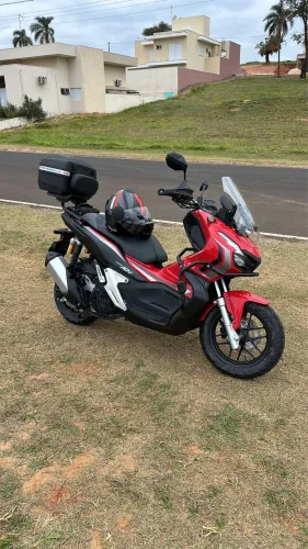 Moto ADV Único dono semi nova