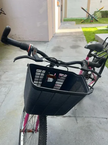 Vendi bicicleta 