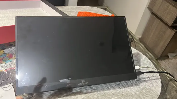 Monitor portátil 15.6 novo na caixa