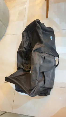 MALA DE VIAGEM IMPORTADA GIGANTE USADA APENAS UMA VEZ