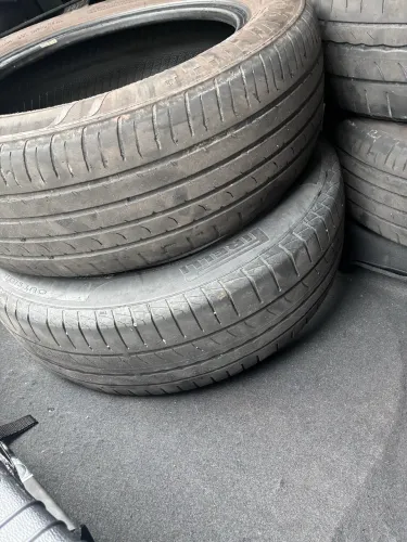 Vendo pneu 50 reais aro 15 