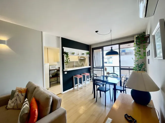 Loft de Charme em Leblon: Conforto e Praticidade em 53m²!