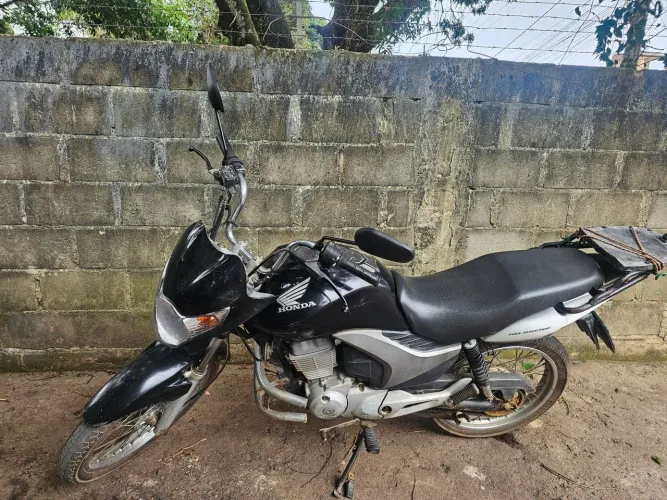 Vendo moto cg tittan 