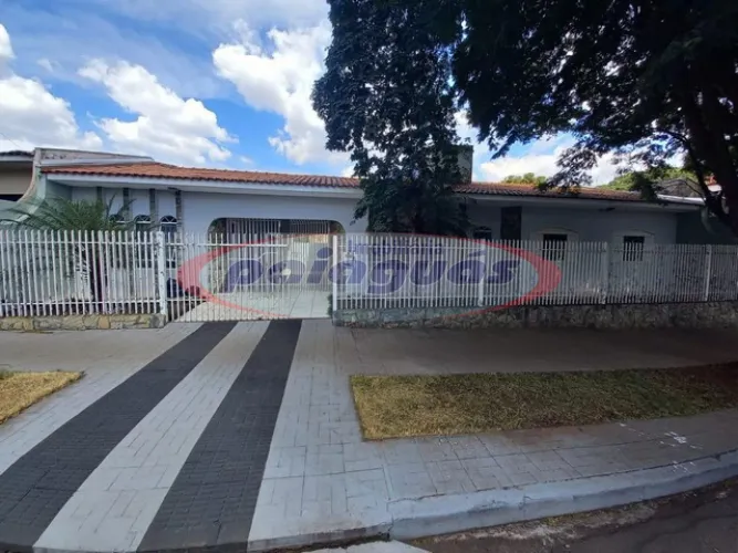 Casa ou Sobrado à venda em Zona 03, Maringá-PR