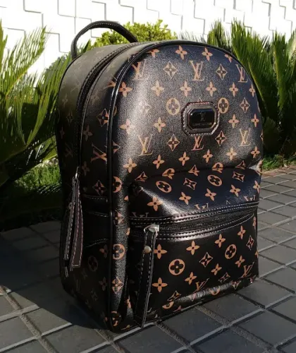 Mochila Louis Vuitton Palm Springs Monogram Preta - Unissex Com Bolso Frontal