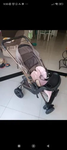 Vendo Carrinho de Bebê Praticamente Novo