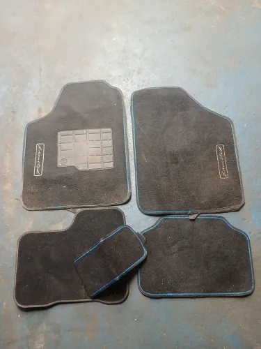 Jogo tapetes megane $30