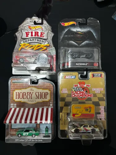 Hot wheels, Greenlight e Racing Champions - 4 unidades