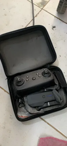 Drone semi novo
