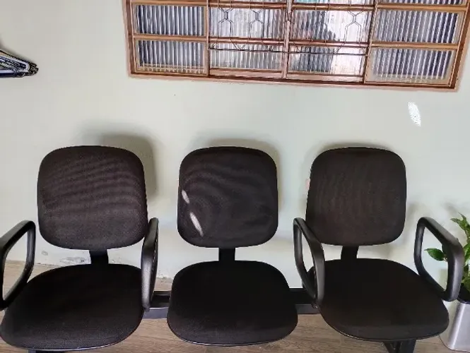 Cadeira de espera - longarina 3 lugares 