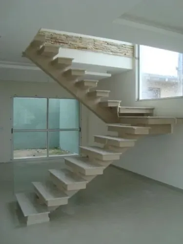 Cálculo e dimensionamento de escadas 