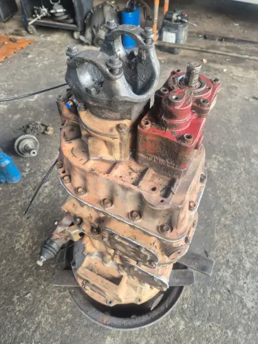 Câmbio eaton fs6209 volvo vm 270 / Mercedes bens 2423k