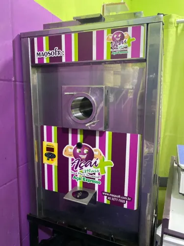 Maquina de acai ou sorvete expressoo