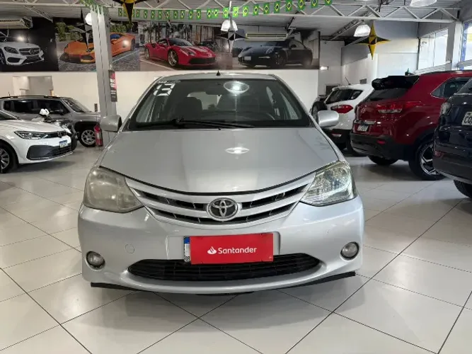 Toyota Etios XLS Sedan 1.5 Flex 16V 4P Mec. 2014