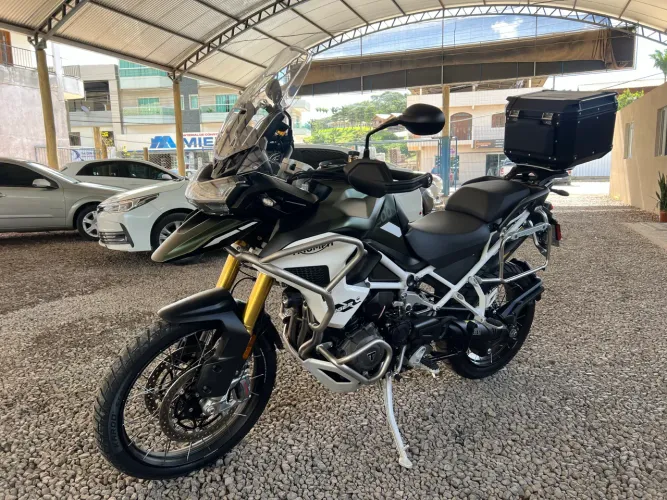 TRIUMPH Tiger 1200