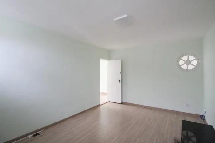 Casa à Venda - Alípio de Melo, 3 Quartos, 360 m2