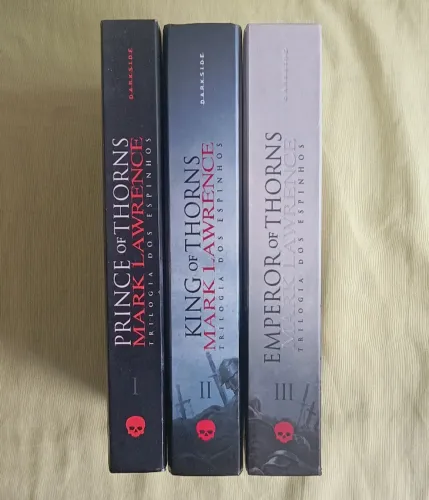Trilogia dos Espinhos - Darkside Books