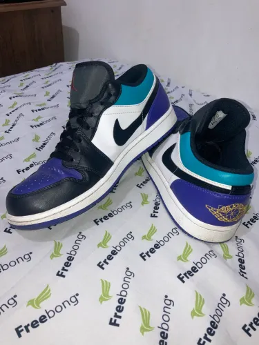Air Jordan Low