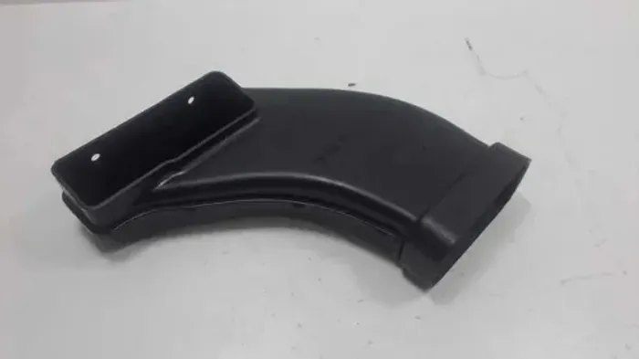 Cano Duto Tomada Ar Kia Sportage 2011 Gasolina 282102s000 Preto