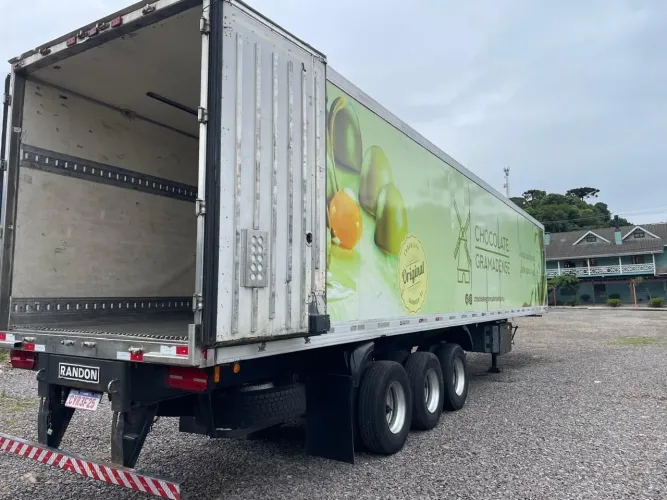 Carreta Câmara fria RANDON 28 paletes 