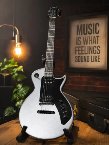 Guitarra Les Paul Tagima SixMart