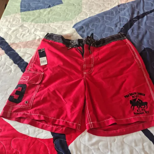 Bermuda marca Polo Ralph Lauren, nova, original, tamanho médio, importada.