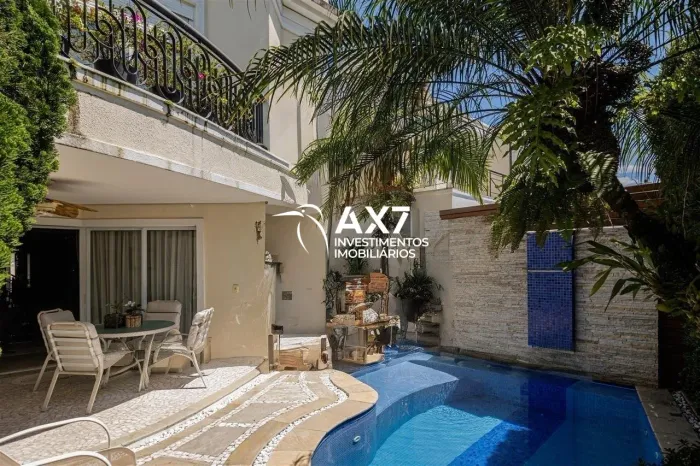 Casa de condomínio de 382m² para venda e locação -