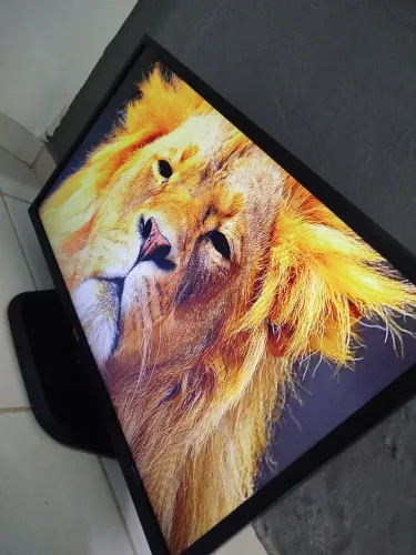 VENDO TV 32 TOP DE LED, NÃO É SMART, FUNCIONA PERFEITAMENTE, TV CONSERVADA, PERFEITA!