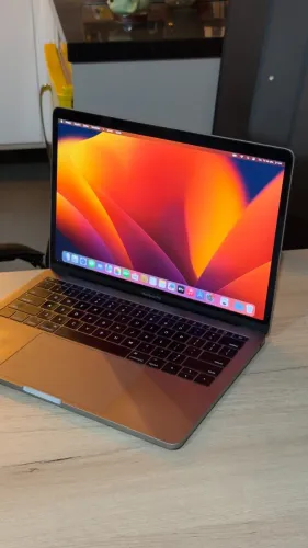 MacBook Pro 2017 | 8GB Ram | 256GB SSD | Intel Core i5 - Loja física! Com 3 meses garantia