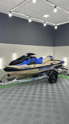Jet Sky wake 230hp novíssimo