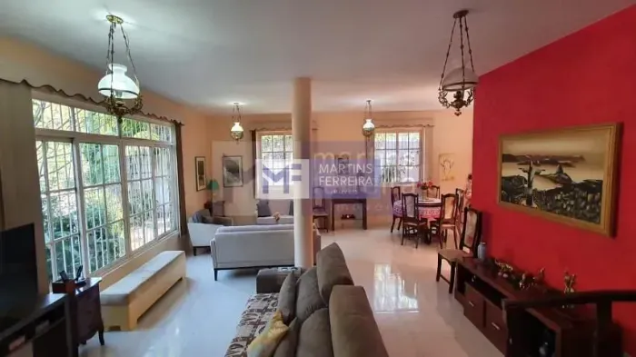 Casa à venda 4 Quartos, 2 Suítes, 4 Vagas, 1000M², Freguesia (Jacarepaguá), Rio de Janeiro