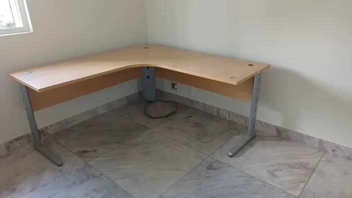 Mesa de Escritório 
