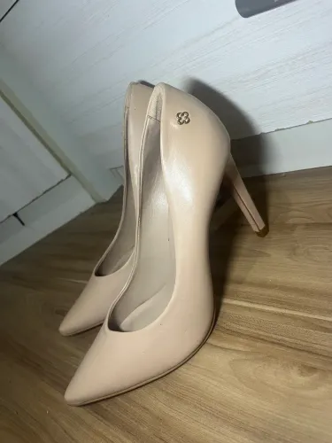 Scarpin bege Capodarte - Sem uso